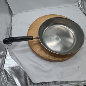 Revere Ware Copper clad stainless steel 9.5" fry pan ( no lid)